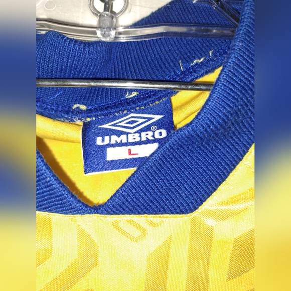 Vintage Umbro soccer jersey - Picture 3 of 15